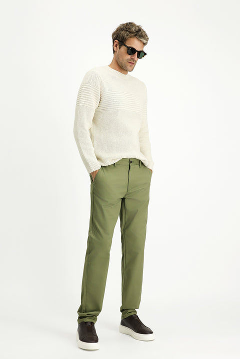 Oil Green-Olive Regular Fit Standard Cut Lycra Canvas / Chino Trousers