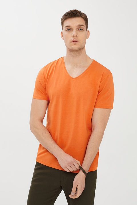 Bal Kabağı V Yaka Slim Fit Dar Kesim Tişört