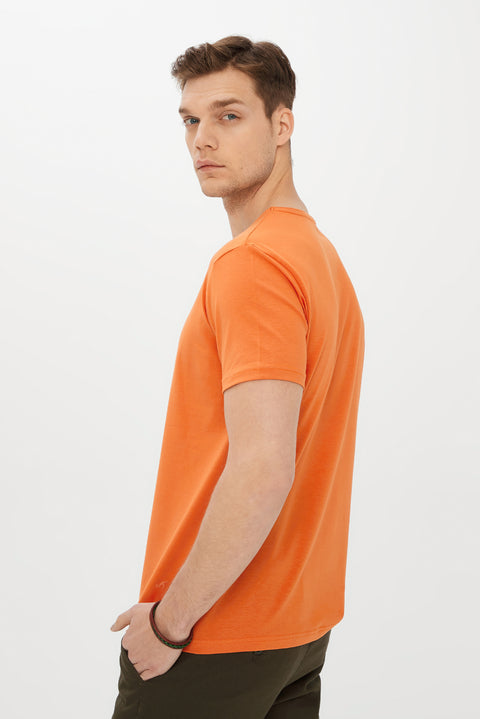Bal Kabağı V Yaka Slim Fit Dar Kesim Tişört