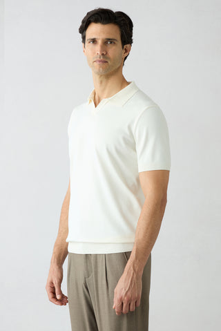 Kırık Beyaz Düğmesiz Polo Yaka Regular Fit Örme Tişört
