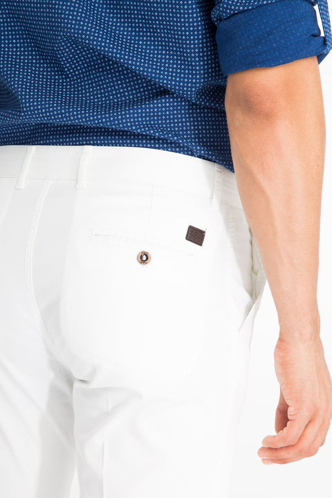 Cream Regular Fit Standard Cut Lycra Canvas / Chino Trousers