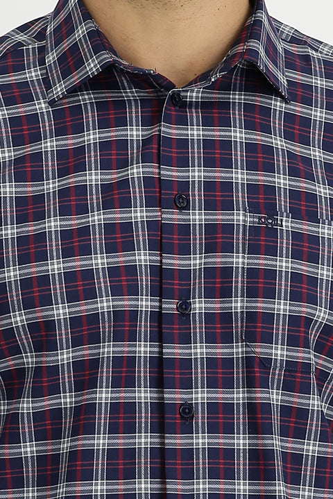Light Red Long Sleeve Regular Fit Plaid Shirt