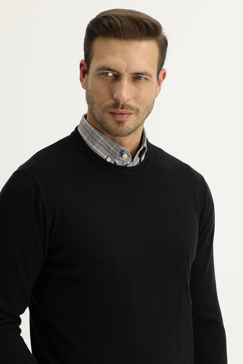 Black Crew Neck Regular Fit Knitted Sweater