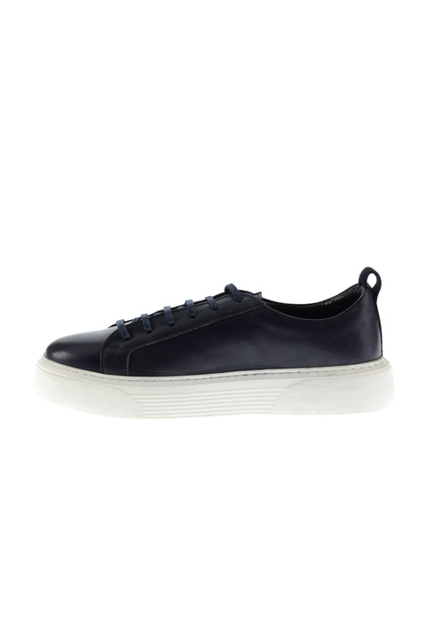 Medium Navy Sneaker Shoes
