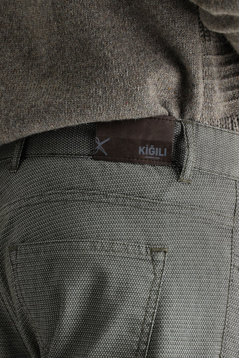 Medium Khaki Regular Fit Standard Cut Patterned Lycra Canvas / Chino Trousers