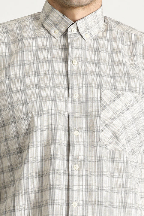 Light Beige Long Sleeve Regular Fit Plaid Cotton Easy-Iron Button-Down Collar Shirt