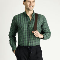 Dark Green Long Sleeve Regular Fit Lumberjack Plaid Cotton Easy-Iron Button-Down Shirt