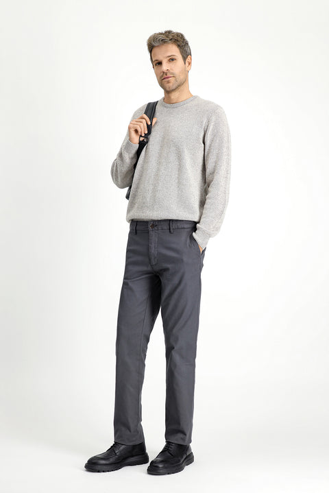 Medium Gray Regular Fit Standard Cut Patterned Lycra Canvas / Chino Trousers