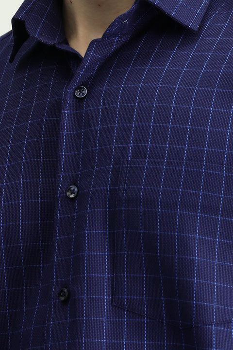 Medium Navy Long Sleeve Classic Pocketed Plaid Cotton Shirt