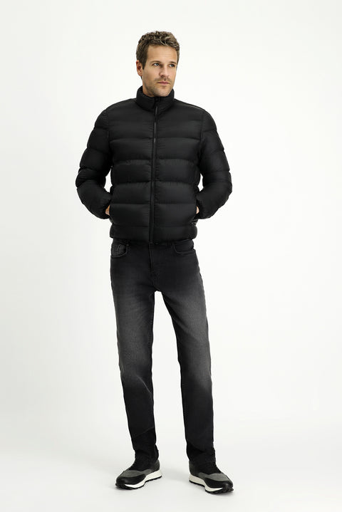 Black Stand Collar Zippered Pocket Windproof Sport Puffer Jacket with Bag