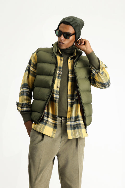Medium Khaki Quilted Sports Padded Vest with Bag