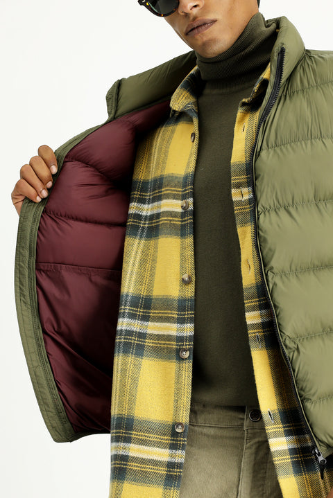 Medium Khaki Quilted Sports Padded Vest with Bag