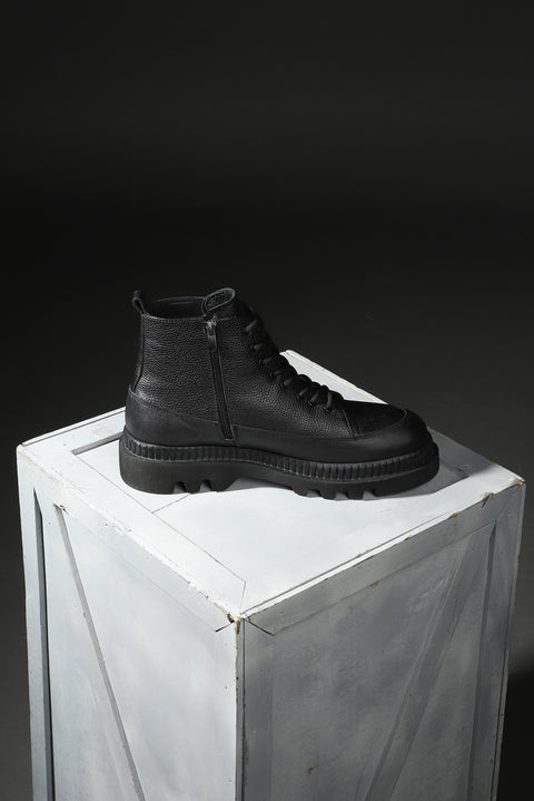Black Winter Leather Boots