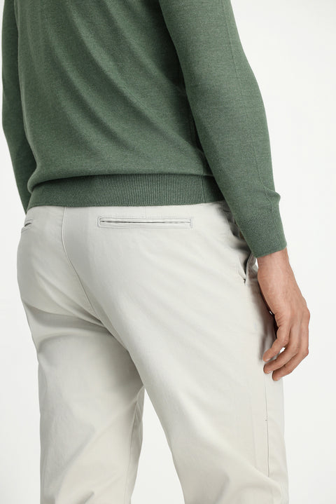 Light Gray Relaxed Fit Side Pocket Stretch Canvas / Chino Trousers
