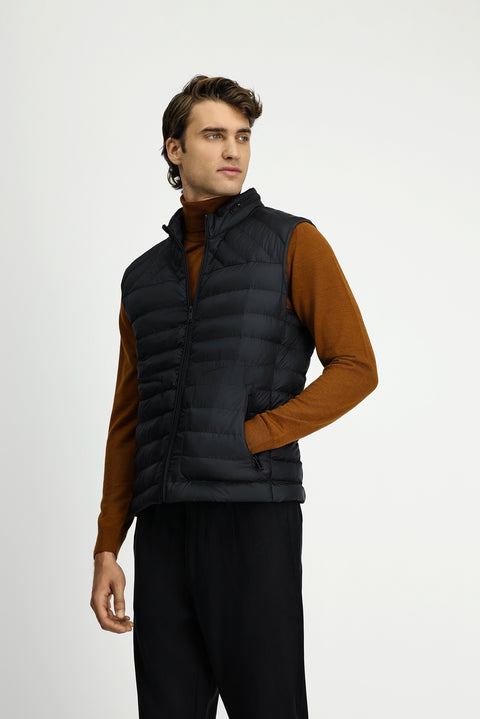 Black Slim Fit Stand-Up Collar Zippered Quilted Sports Vest