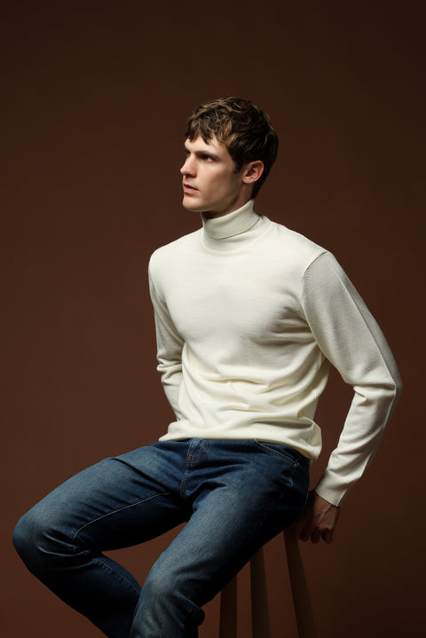 Off-white Turtleneck Regular Fit Warm Wool Knit Sweater