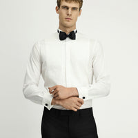 Beyaz Ata Yaka Slim Fit Dar Kesim Piliseli Pamuk Gömlek