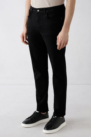  Siyah Regular Fit Standart Kesim 5 Cep Lyocell Karışımlı Denim Pantolon