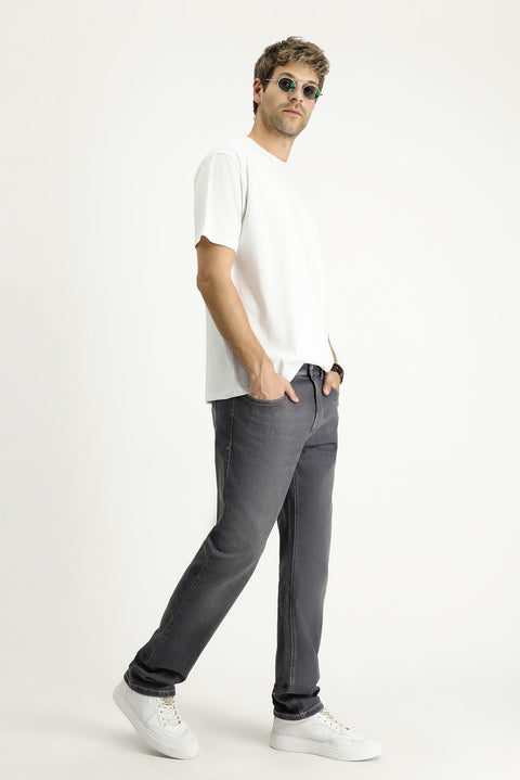 Mid Smoke Regular Fit Standard Cut Lycra Denim Pants
