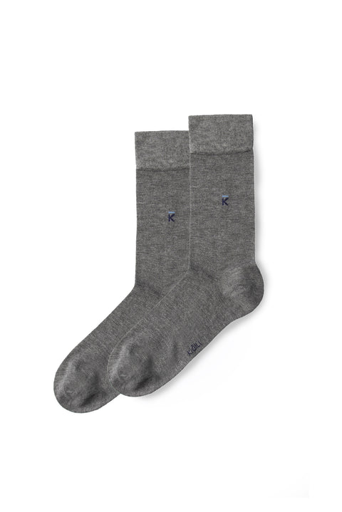 Medium Grey Lycra Stretch Sports Knit Belt & 2-Pack Bamboo Socks Gift Box Set