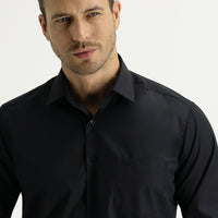 Black Long-Sleeve Classic Cotton Shirt