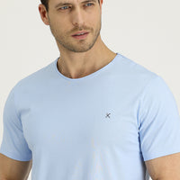 Uçuk Mavi Bisiklet Yaka Slim Fit Dar Kesim Nakışlı Tişört