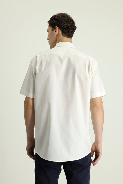 Off-white short-sleeved regular fit patterned cotton shirt