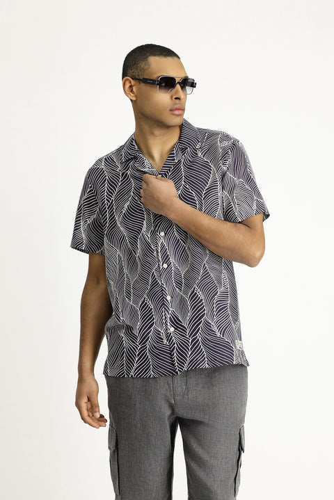 Medium Navy Short Sleeve Regular Fit Patterned Shirt