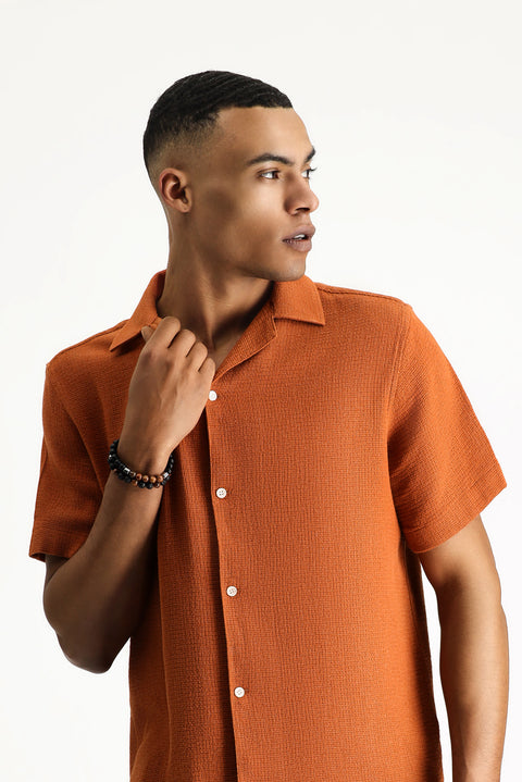 Tile-colored, short-sleeved, regular-fit, patterned cotton shirt that's easy to iron.