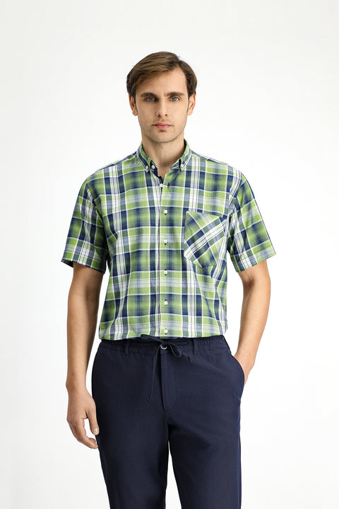 Pistachio Green Short Sleeve Regular Fit Plaid Sport Button-Down Collar Cotton Shirt with Pockets