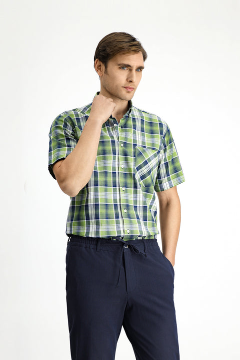 Pistachio Green Short Sleeve Regular Fit Plaid Sport Button-Down Collar Cotton Shirt with Pockets