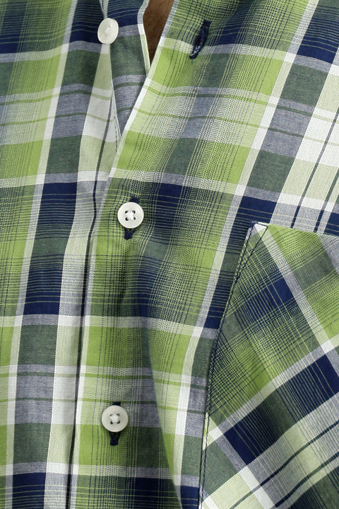 Pistachio Green Short Sleeve Regular Fit Plaid Sport Button-Down Collar Cotton Shirt with Pockets