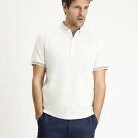 Kırık Beyaz Polo Yaka Slim Fit Dar Kesim Desenli Tişört