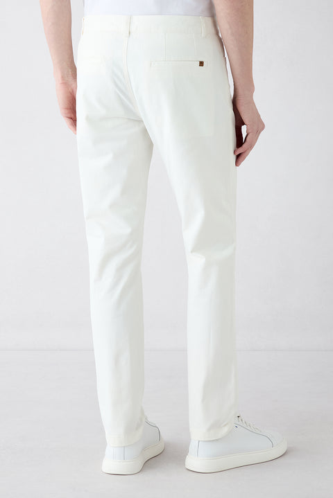 Ecru Relaxed Fit Stretch Canvas / Chino Trousers with Side Pockets