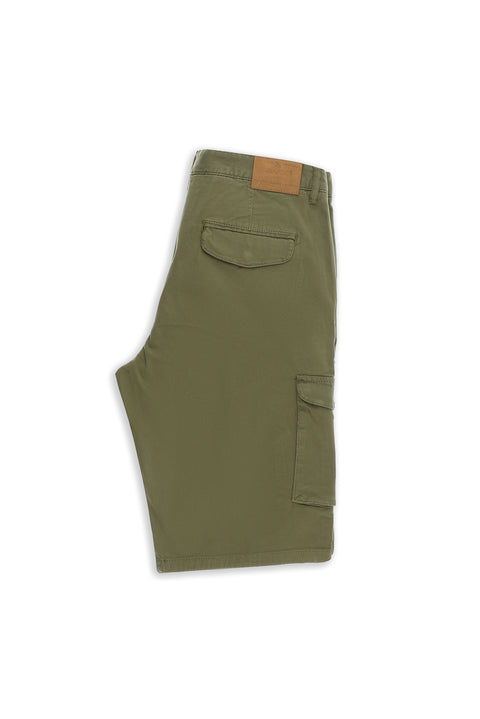 Medium Khaki Regular Fit Standard Cut Cotton Cargo Bermuda Shorts