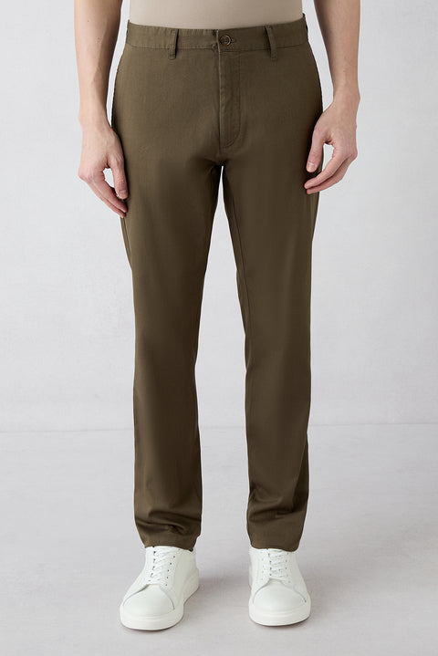 Medium Khaki Regular Fit Standard Cut Patterned Side Pocket Stretchy Canvas / Chino Pants