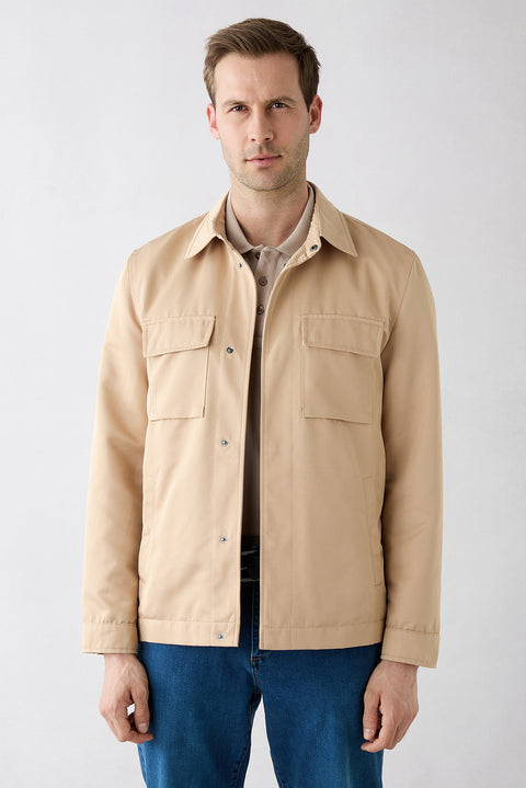 Mid-Beige Classic Collar Snap-Front Pocketed Seasonal Jacket