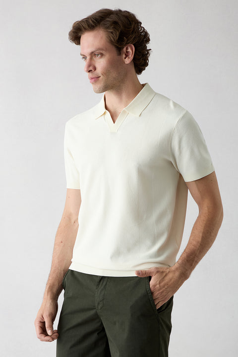 Ekru Düğmesiz Polo Yaka Regular Fit Desenli Örme Tişört