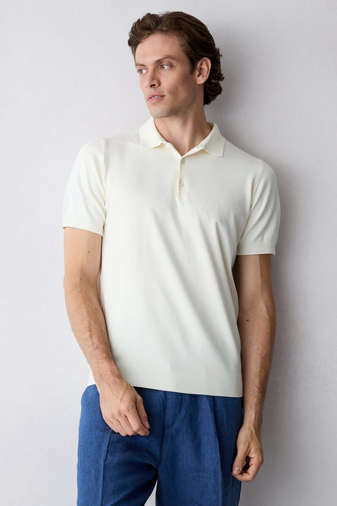 Kırık Beyaz Regular Fit Düğmeli Polo Yaka Örme Tişört