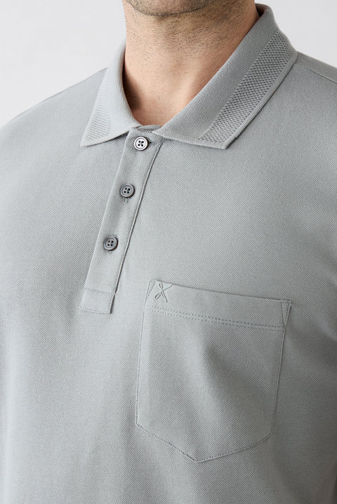 Orta Gri Kıvrılmaz Polo Yaka Regular Fit Cepli Ribana Detaylı Pamuk Tişört